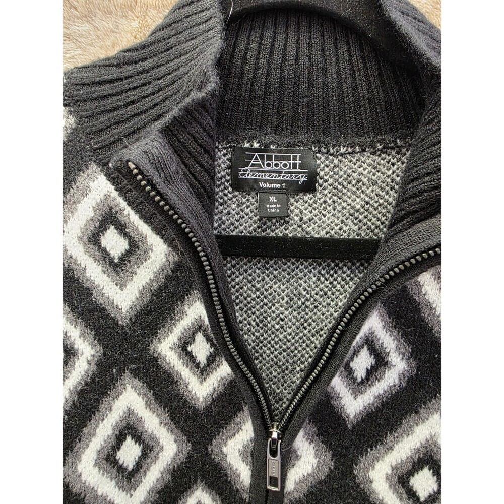 Abbott Elementary sweater - Picture 3 of 6